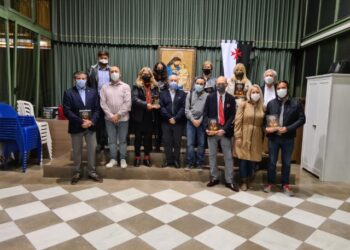 Ontinyent acoge la conferencia «El Santo Grial, la copa de bendición de la Pascua de Jesús es el Santo Cáliz» de la Dra. Ana Mafé García