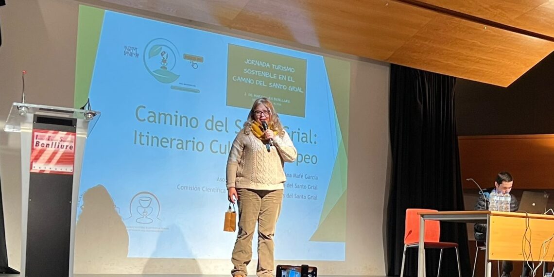 El Camino del Santo Grial se presenta en unas jornadas de turismo sostenible en el IES Benlliure
