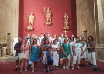 Éxito total de Antonia Buisán al mostrar el asoleo de San Lorenzo y el Santo Grial