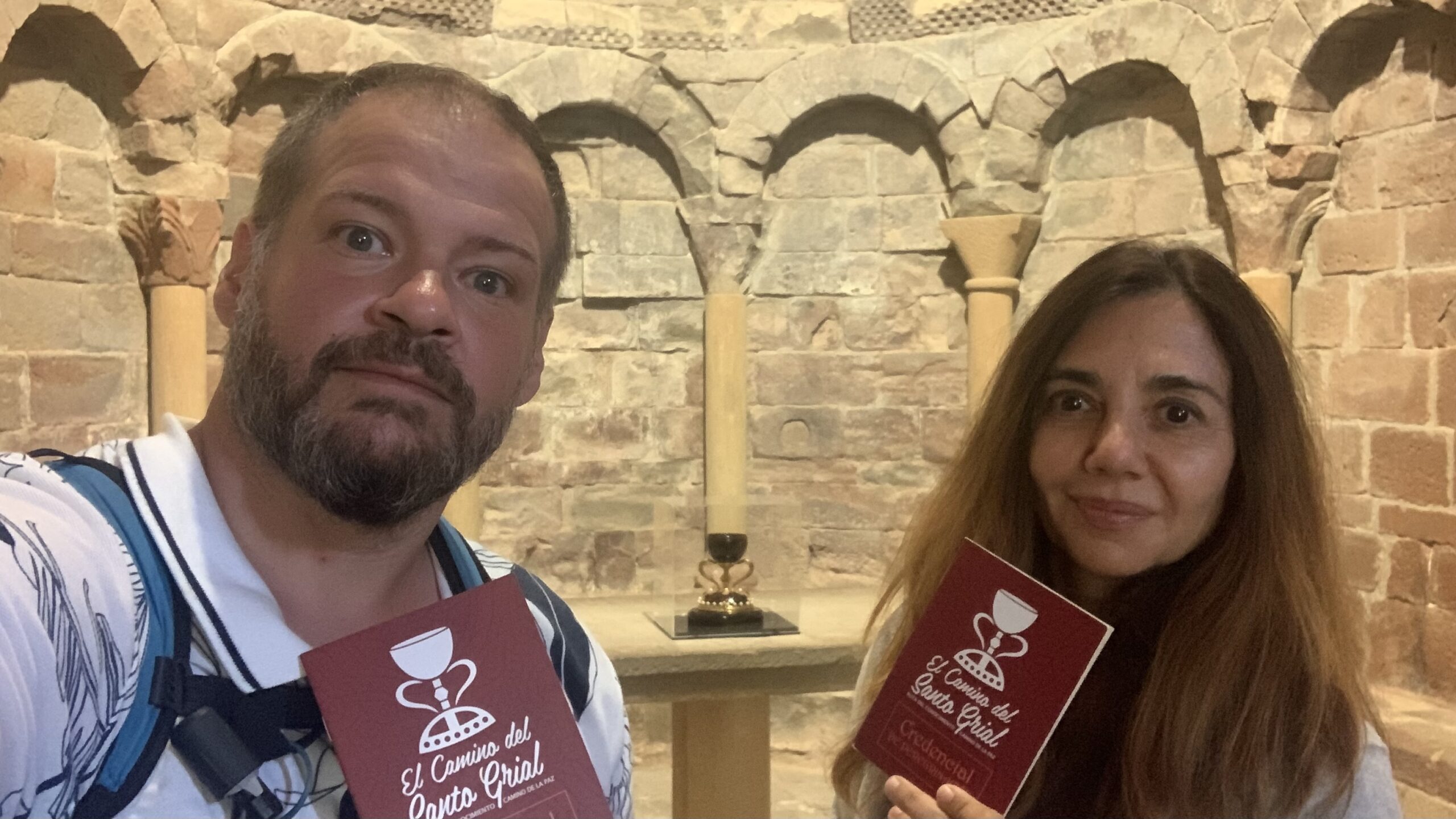 Alejandro Martínez Notte y Cristina Monzón en San Juan de la Peña.