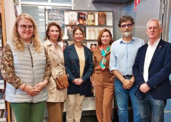 La Dra. Isabelle Brianso conoce en Valencia El Camino del Santo Grial como pilar de la herencia cultural europea